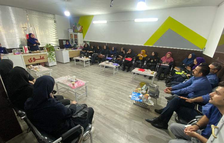 جلسه هم اندیشی معلمین 7