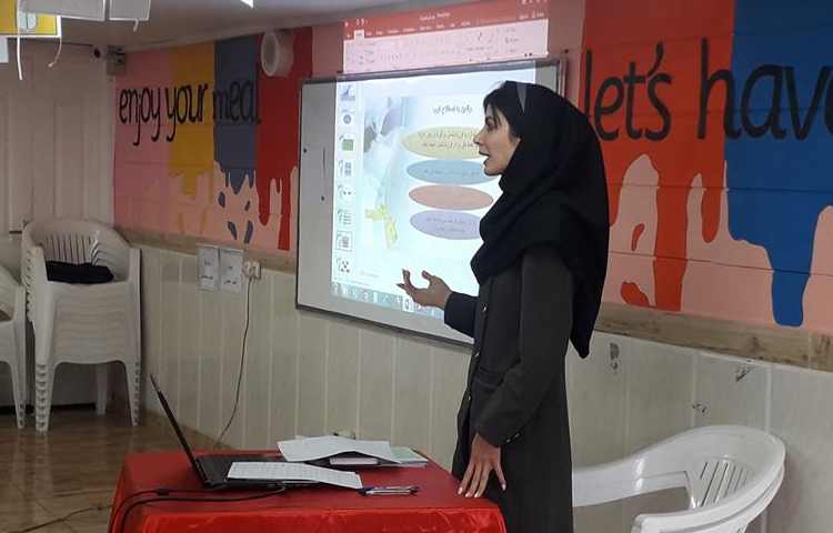 جلسه کارگروه مشاوره دانش آموزان پایه اول 5