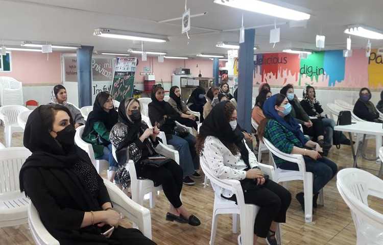 جلسه کارگروه مشاوره دانش آموزان پایه اول