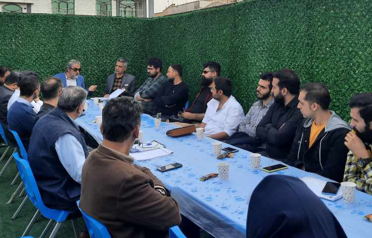 جلسه کیفیت بخشی دبیران و کادر اجرایی 1