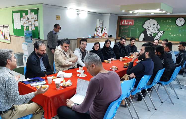 جلسه کیفیت بخشی دبیران و کادر اجرایی 3