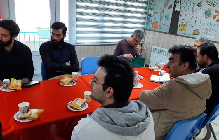 جلسه کیفیت بخشی دبیران و کادر اجرایی 5