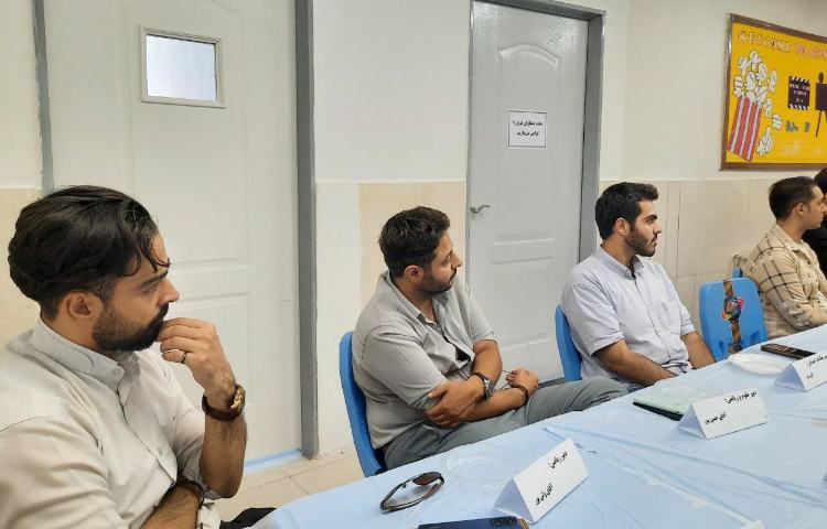 جلسه کیفیت بخشی دبیران و کادر اجرایی 8