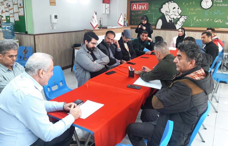 جلسه کیفیت بخشی پرسنل و دبیران 1