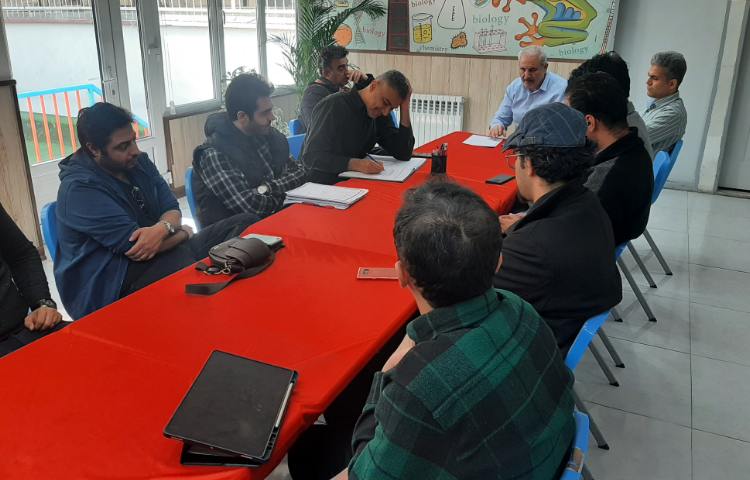 جلسه کیفیت بخشی پرسنل و دبیران 2