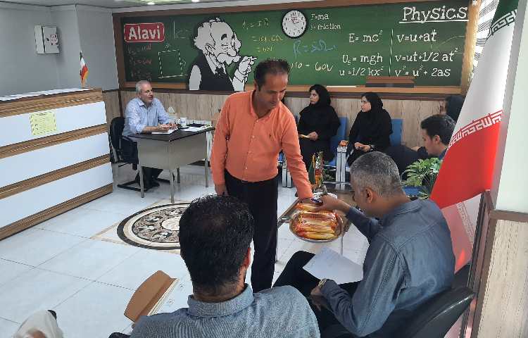 جلسه کیفیت بخشی کادراجرایی مدرسه 3