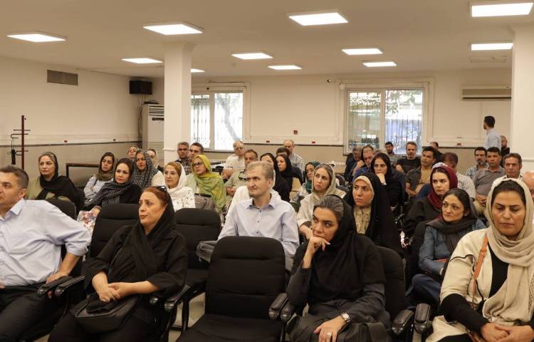 جلسه گروهی اولیا و انتخابات انجمن اولیای دانش آموزان 3