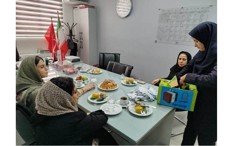 جلسه ی انجمن اولیا ومربیان با مدیریت محترم 6