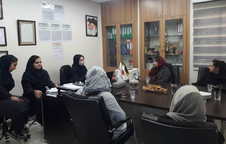 جلسه ی انجمن اولیا و مربیان 1