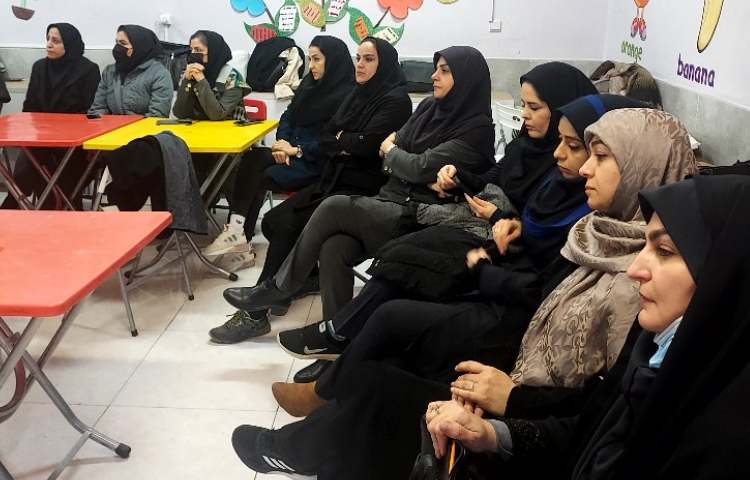 جلسه ی شورای آموزگاران 1