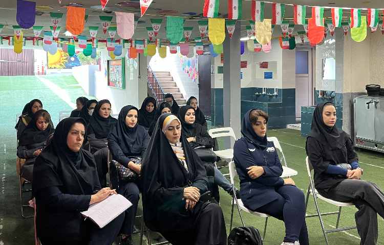 جلسه ی شورای دبیران 1