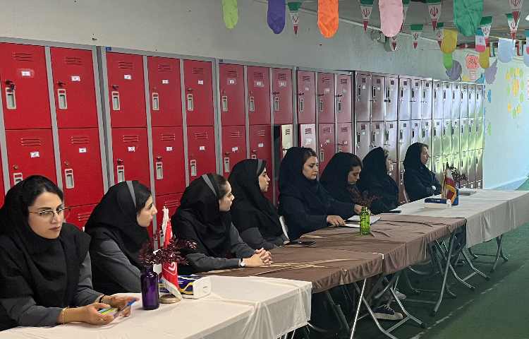 جلسه ی شورای دبیران 2