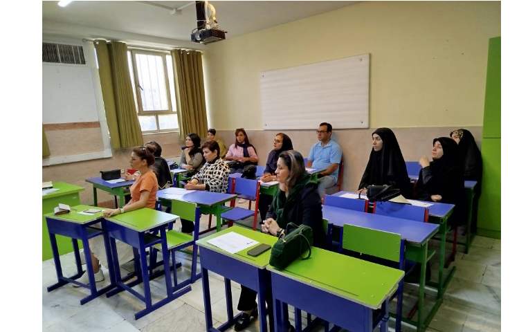 جلسه ی معلمین پایه با اولیا برای آغاز سال تحصیلی جدید 10