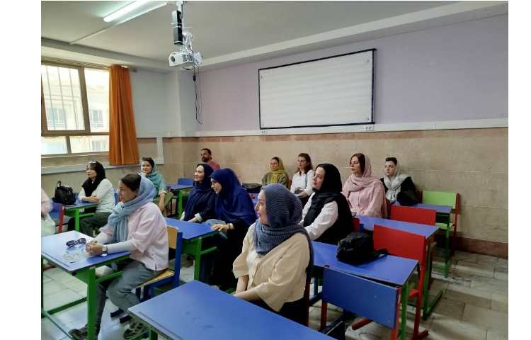 جلسه ی معلمین پایه با اولیا برای آغاز سال تحصیلی جدید 7