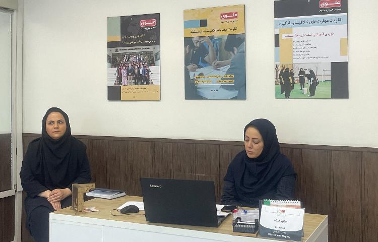 جلسه ی کیفیت بخشی پرسنل 4