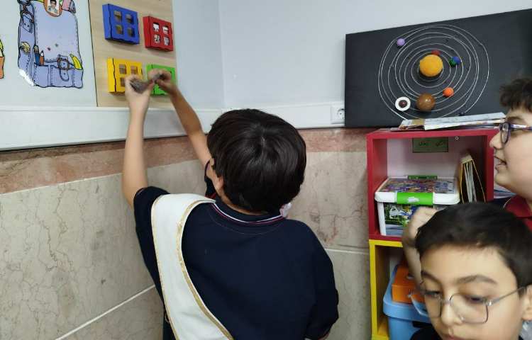 جمع آوری امتیازات توسط اعضای house system 11