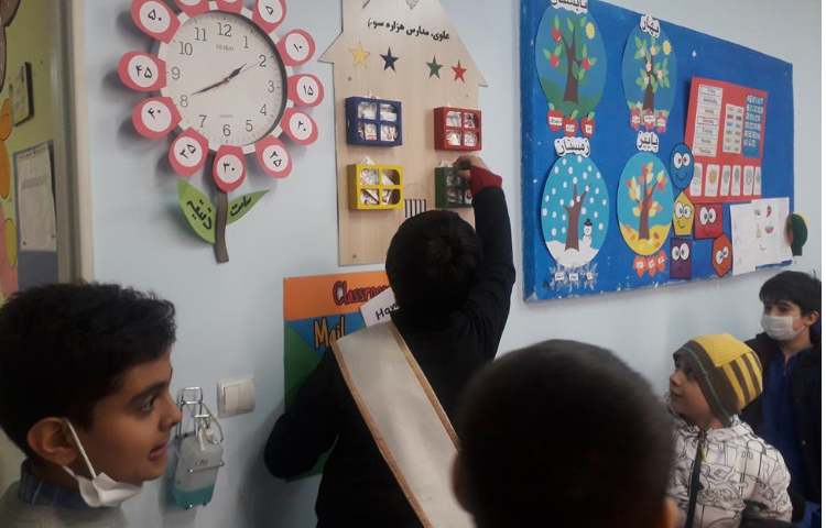 جمع آوری امتیازهای طرح چهارخانه هفته اول بهمن ماه دبستان علوی 8