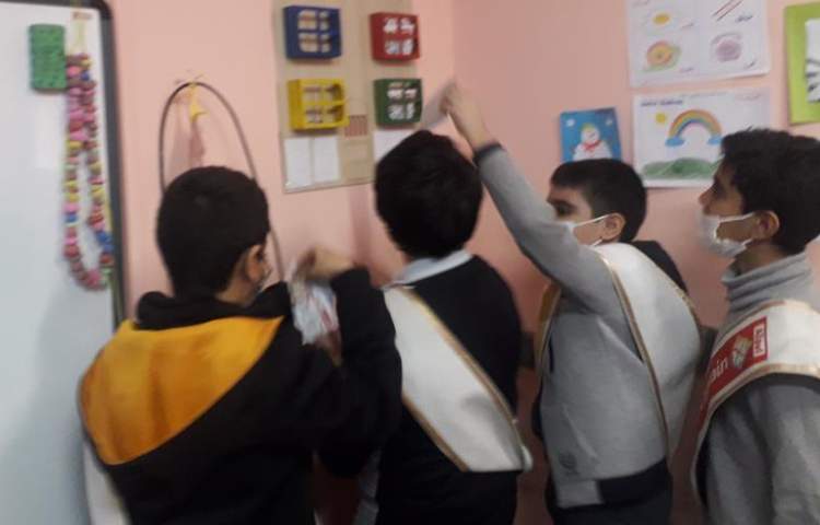 جمع آوری امتیازهای طرح چهارخونه هفته سوم دبستان علوی 2