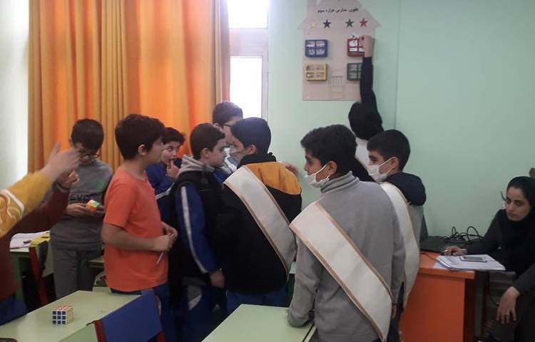 جمع آوری امتیازهای طرح چهارخونه هفته سوم دبستان علوی 5