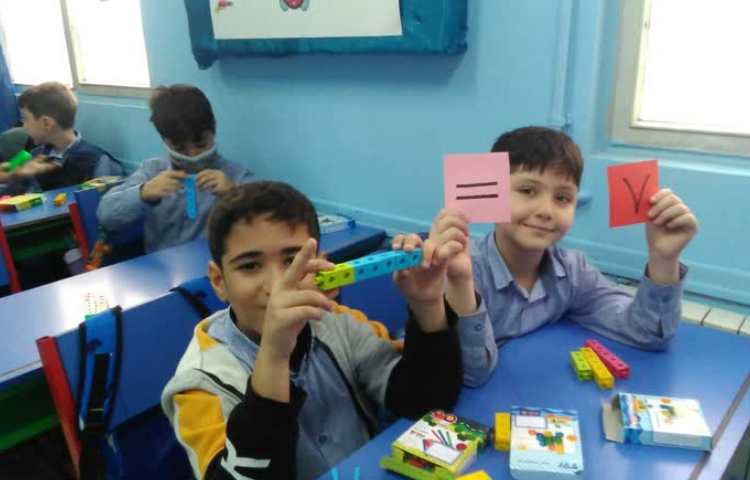 جمع اعداد منتج به هفت با استفاده از چینه 4