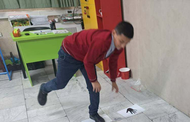 جمله سازی با انجام بازی تعادل 4