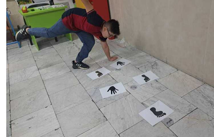 جمله سازی با انجام بازی تعادل 8