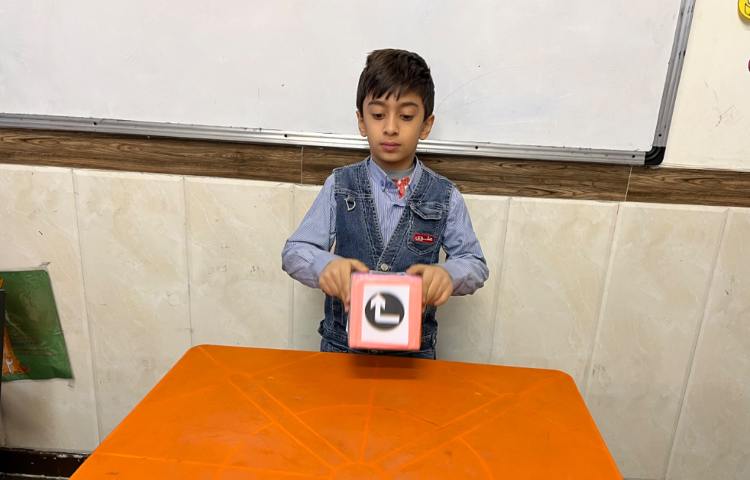 جمله سازی با ساختار must/mustn't 2