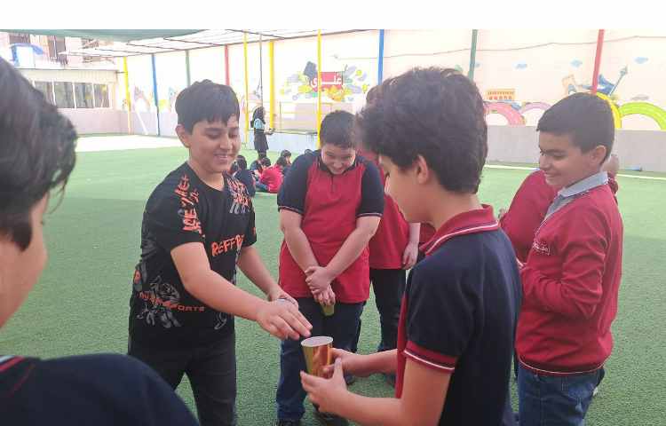 جمله سازی با گرامر past continuous 1