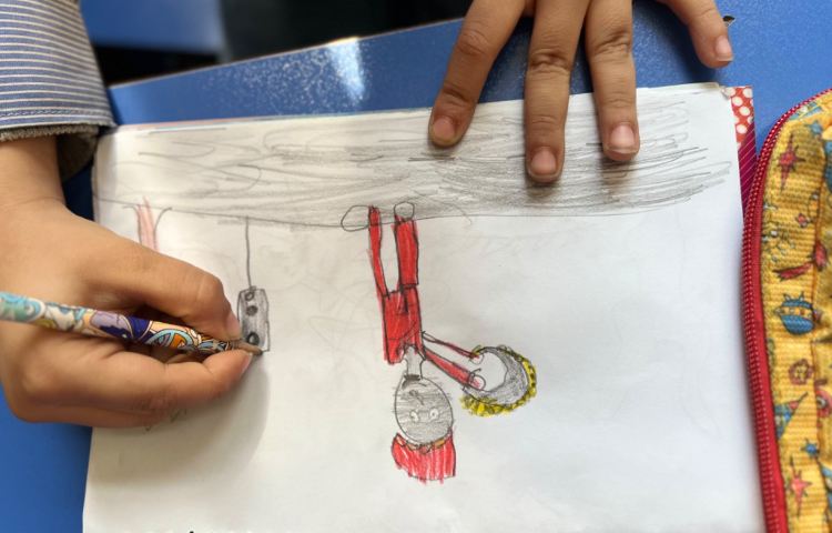 حاجی فیروز درخیابان 3