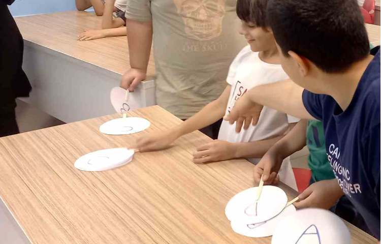 حدس زدن و پاسخ دادن به سئوالات به صورت مسابقه ای 4