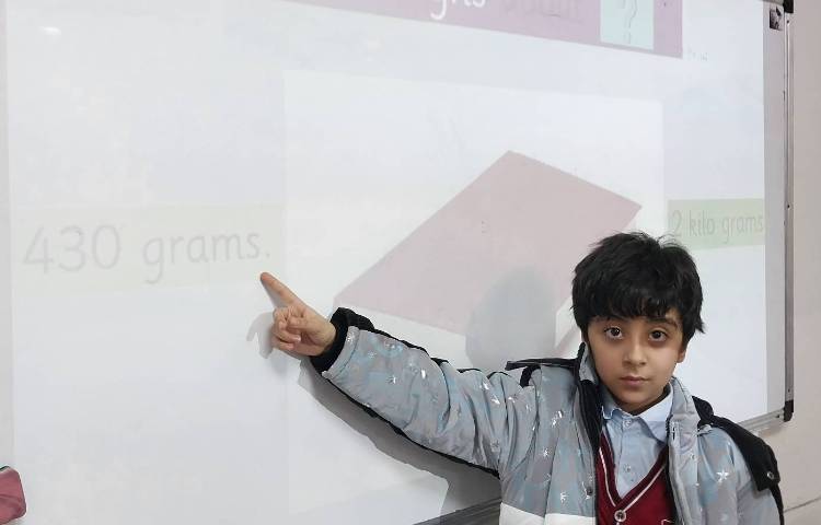 حدس وزن اشیا برحسب gram/kilogram 3