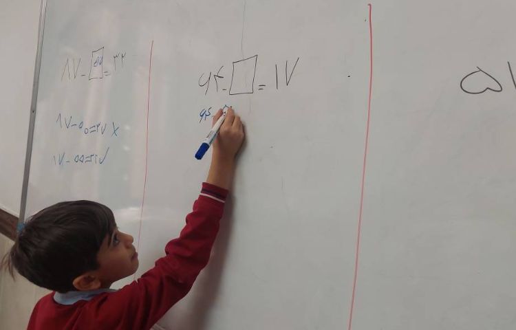 حدس و آزمایش عبارات تفریق 5