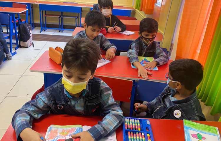 :حرف ا غیر اول با کشیدن نقاشی پروانه، کلاس انگور 4