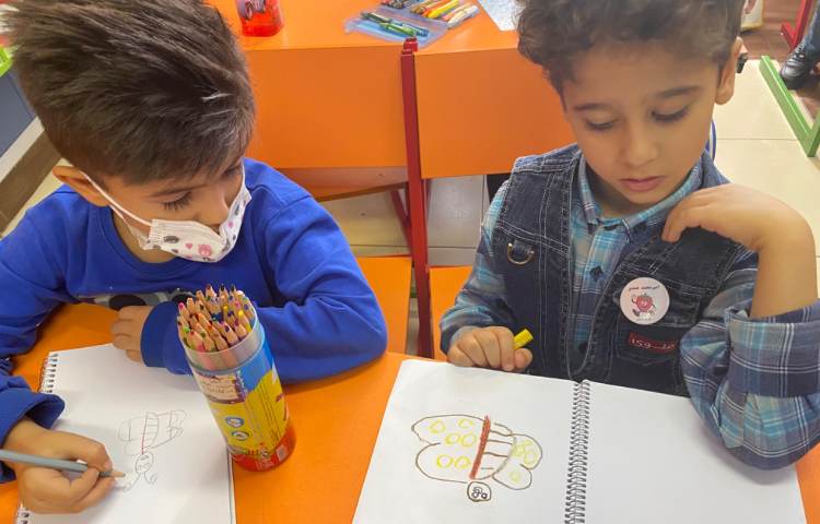 :حرف ا غیر اول با کشیدن نقاشی پروانه، کلاس توت فرنگی 2