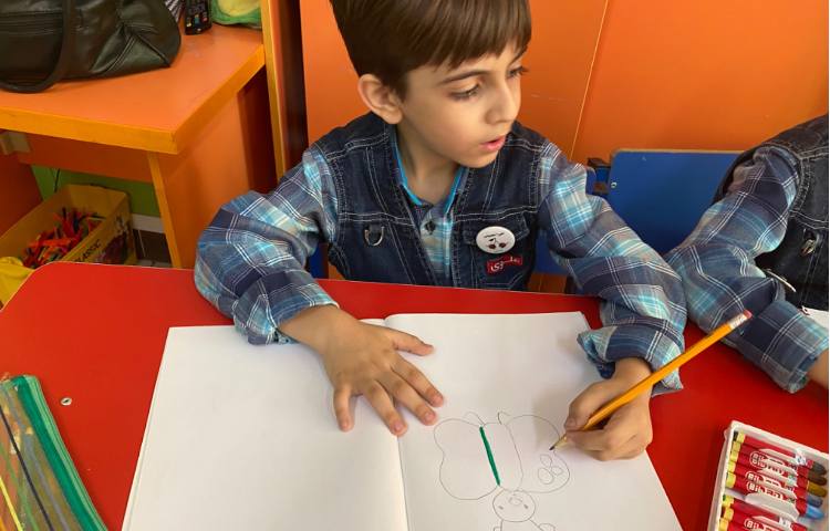 :حرف ا غیر اول با کشیدن نقاشی پروانه، کلاس گیلاس 3