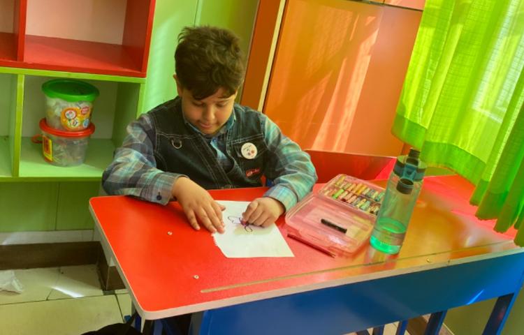 :حرف ا غیر اول با کشیدن نقاشی پروانه، کلاس گیلاس 4