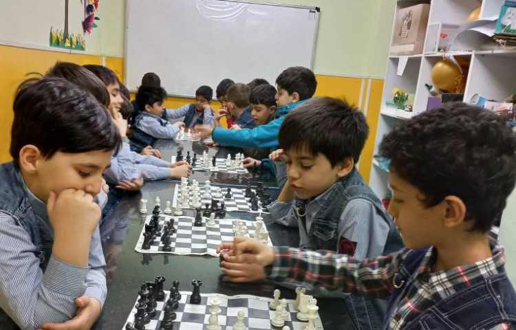 حرکت های مفید برای بالا بردن سطح مهره های سفید جهت کسب امتیاز بیشتر در بازی 7