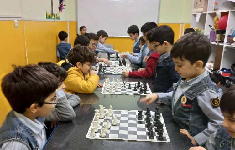 حرکت های مفید برای بالا بردن سطح مهره های سفید جهت کسب امتیاز بیشتر در بازی 11