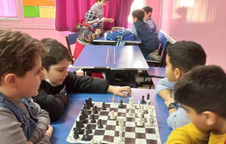 حرکت های مفید برای بالا بردن سطح مهره های سفید جهت کسب امتیاز بیشتر در بازی 14