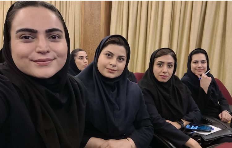 حضور آموزگاران در جلسات دانش افزایی 2