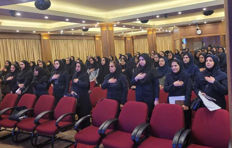 حضور آموزگاران در جلسات دانش افزایی 8