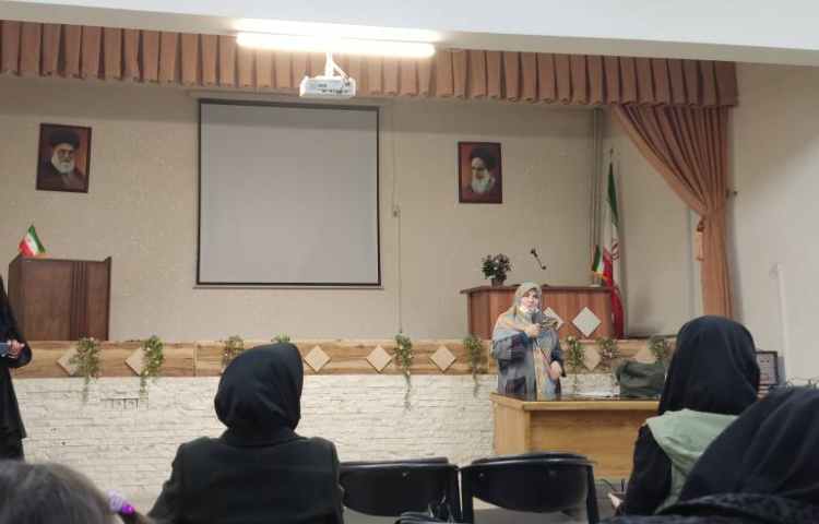 حضور آموزگاران پیش دبستانی در جلسه ی دانش افزایی آموزش و پرورش 3