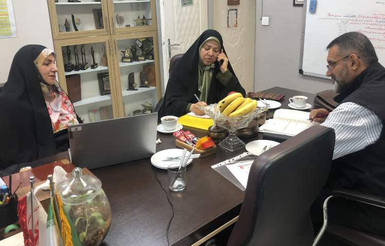 حضور بازرسین آموزش و پرورش منطقه 13 5