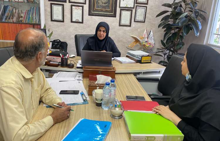 حضور بازرسین محترم موسسه علوی و بازدید از فعالیت‌های آموزشی ،پرورشی و انضباطی و اداری 2