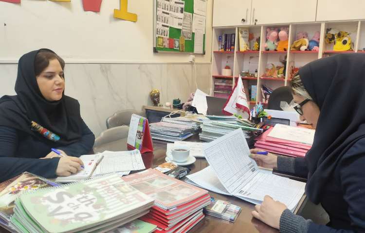 حضور بازرس دپارتمان زبان 3