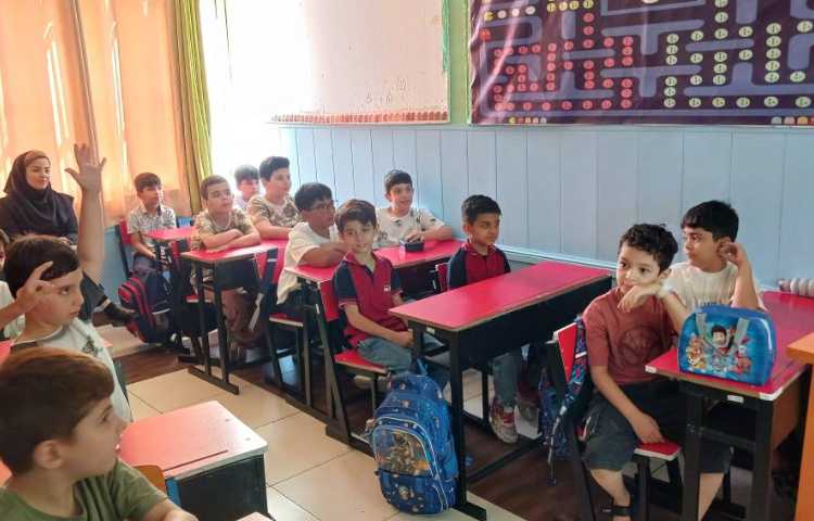 حضور بازرس محترم دفتر مرکزی علوی و بازدید از روند آموزش کلاس‌های پایه 2