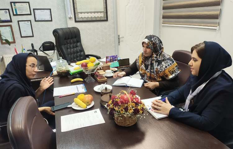 حضور بازرس محترم دپارتمان زبان 1