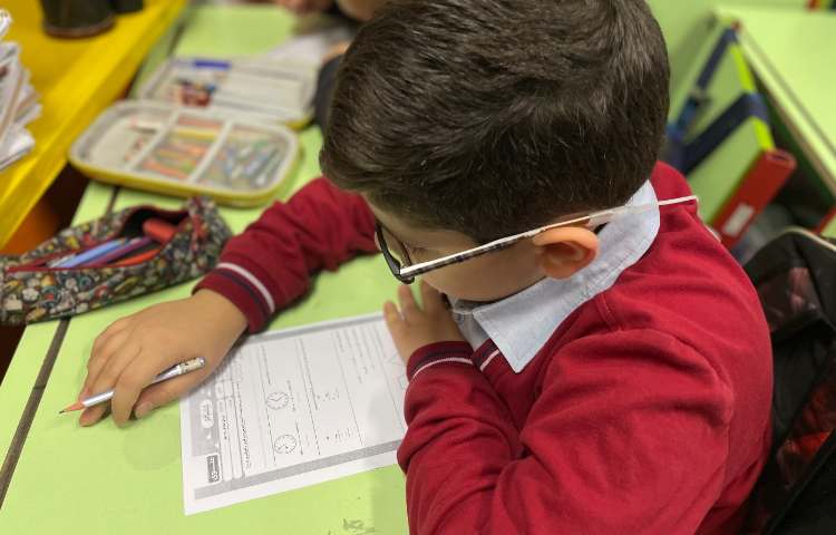 حضور بازرس محترم مرکز و ارزیابی دانش آموزان 3