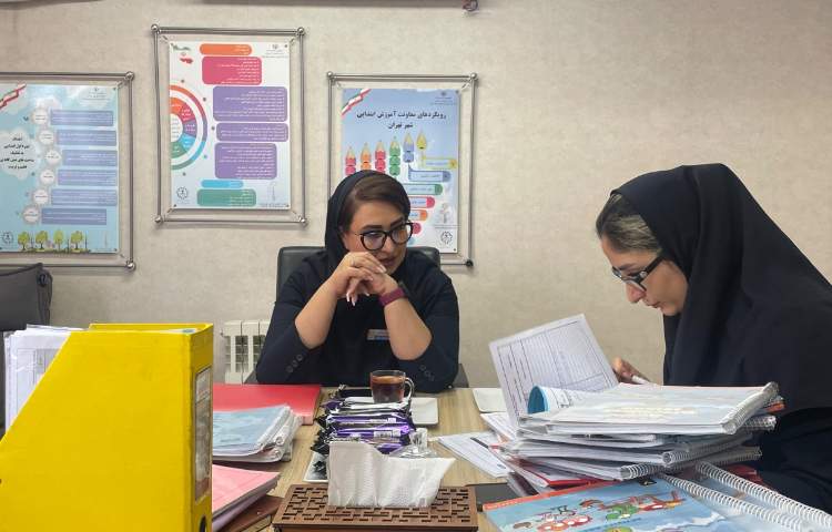 حضور بازرس محترم مرکز و بازدید از فعالیت‌های زبان 2