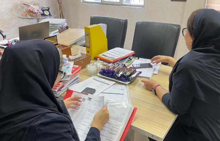 حضور بازرس محترم مرکز و بازدید از فعالیت‌های زبان 4